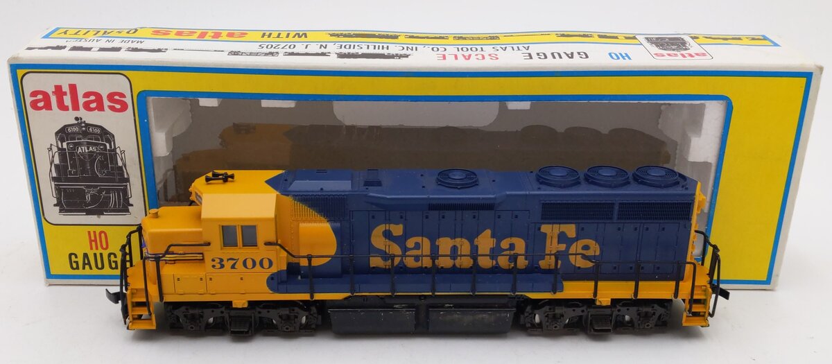 Atlas 7031 HO Santa Fe GP40 Diesel Locomotive #3700 EX/Box