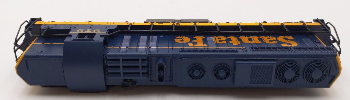 Atlas 7001 HO Santa Fe SD24 Diesel Locomotive #979 EX/Box