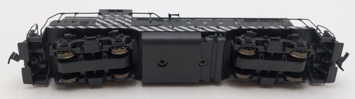 Atlas 8205 HO Scale Santa Fe EMD GP7 Diesel Locomotive #2752 EX/Box