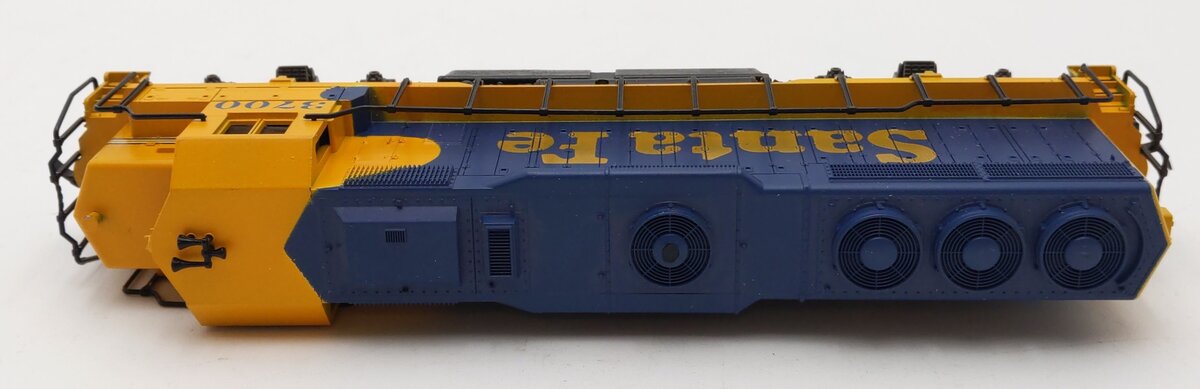 Atlas 7031 HO Santa Fe GP40 Diesel Locomotive #3700 EX/Box