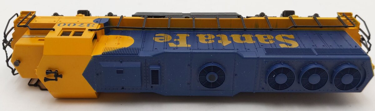 Atlas 7031 HO Santa Fe GP40 Diesel Locomotive #3700 EX/Box