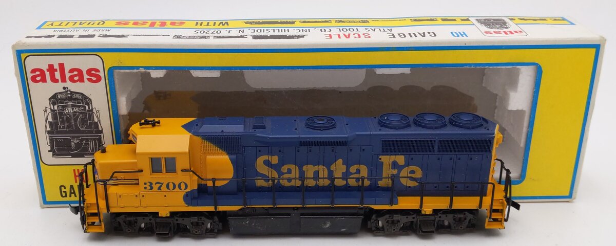 Atlas 7031 HO Santa Fe GP40 Diesel Locomotive #3700 EX/Box