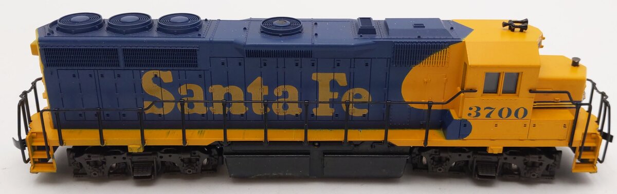 Atlas 7031 HO Santa Fe GP40 Diesel Locomotive #3700 EX/Box