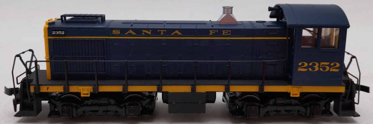 Atlas 8702 HO Santa Fe Alco S-2 Diesel Locomotive #2352 EX/Box