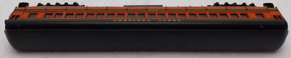 Spectrum 89035 HO Scale Great Northern Coach Passenger Car #958 EX/Box