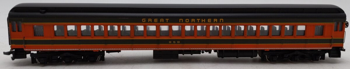 Spectrum 89035 HO Scale Great Northern Coach Passenger Car #958 EX/Box