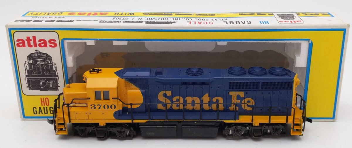 Atlas 7031 HO Santa Fe GP40 Diesel Locomotive #3700 EX/Box