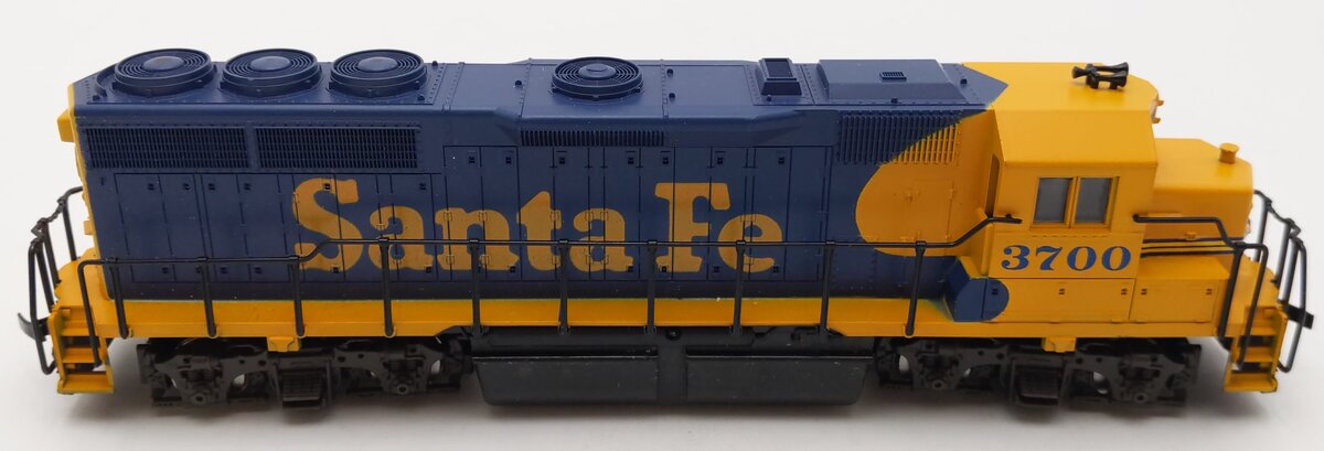 Atlas 7031 HO Santa Fe GP40 Diesel Locomotive #3700 EX/Box