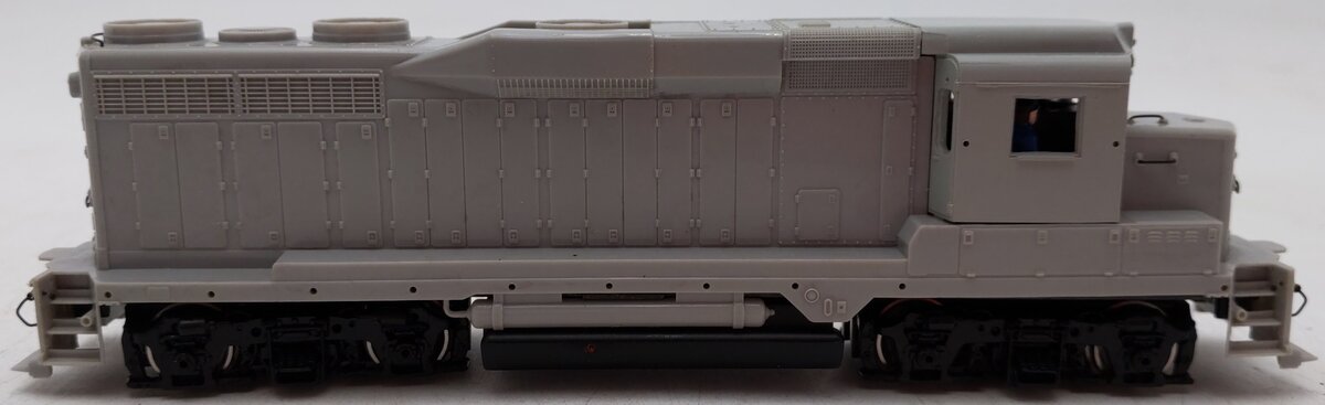Bachmann 41-0828-D2 HO Undecorated GP-30 Diesel Locomotive EX/Box