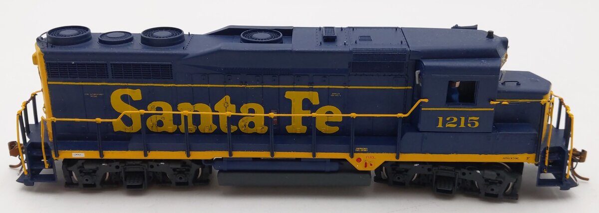 Bachmann 41-0828-D2 HO Santa Fe GP-30 Diesel Locomotive #1215 - Custom Painted