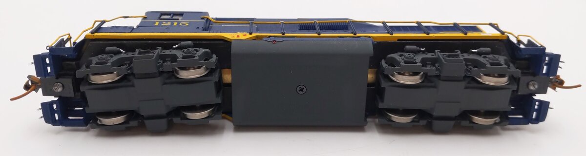 Bachmann 41-0828-D2 HO Santa Fe GP-30 Diesel Locomotive #1215 - Custom Painted
