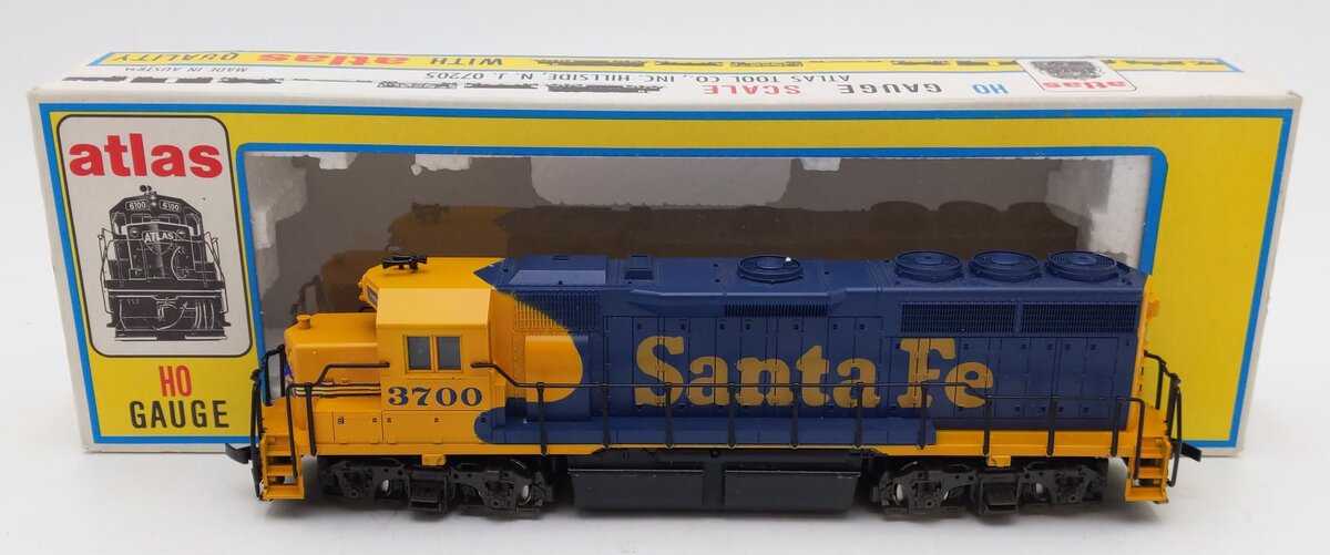Atlas 7031 HO Santa Fe GP40 Diesel Locomotive #3700 EX/Box