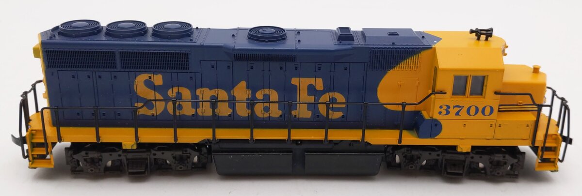 Atlas 7031 HO Santa Fe GP40 Diesel Locomotive #3700 EX/Box