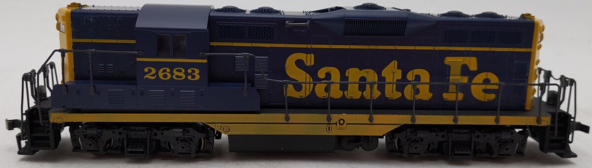 Atlas 8245 HO Scale GP-7 Santa Fe Diesel Locomotive # 2683 EX/Box