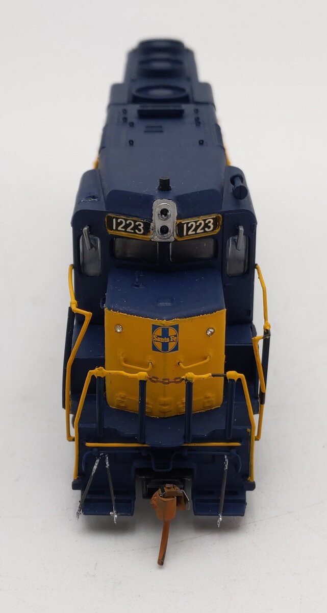 Bachmann 41-0828-D2 HO Santa Fe GP-30 Diesel Locomotive #1223 - Custom Painted/Box