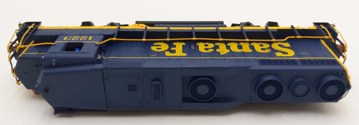 Bachmann 41-0828-D2 HO Santa Fe GP-30 Diesel Locomotive #1223 - Custom Painted/Box