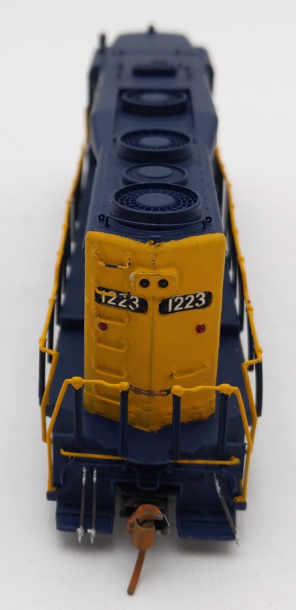 Bachmann 41-0828-D2 HO Santa Fe GP-30 Diesel Locomotive #1223 - Custom Painted/Box