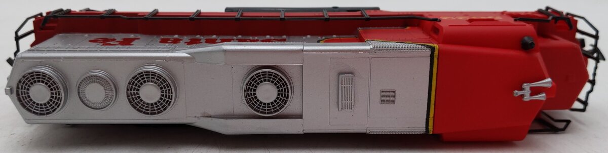 Bachmann 636 HO Scale Santa Fe GP30 Diesel Locomotive #5622 EX/Box