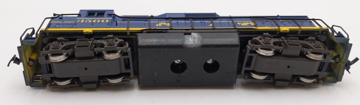 Atlas 7021 HO Scale Santa Fe GP38 Diesel Locomotive #3560 EX/Box