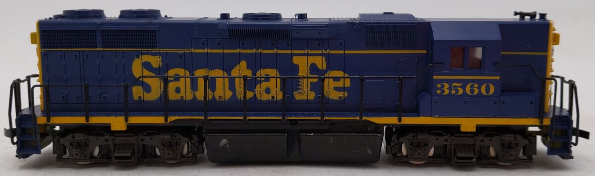 Atlas 7021 HO Scale Santa Fe GP38 Diesel Locomotive #3560 EX/Box