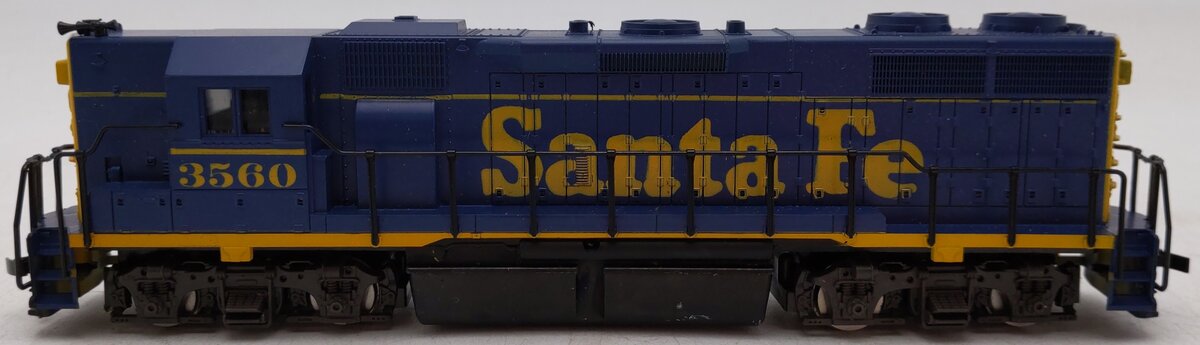Atlas 7021 HO Scale Santa Fe GP38 Diesel Locomotive #3560 EX/Box