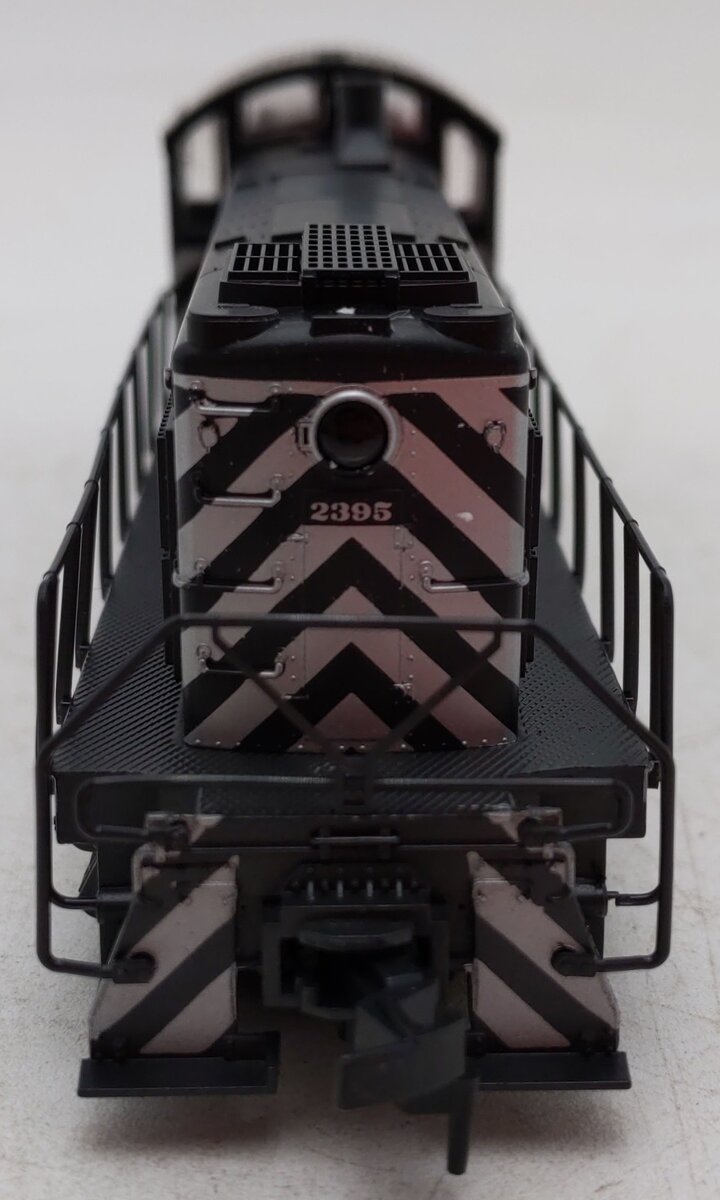 Atlas 8126 HO Scale Santa Fe RS-1 Diesel Locomotive #2395 EX/Box