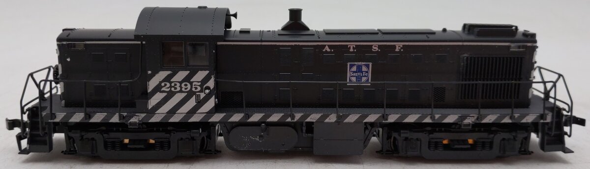 Atlas 8126 HO Scale Santa Fe RS-1 Diesel Locomotive #2395 EX/Box