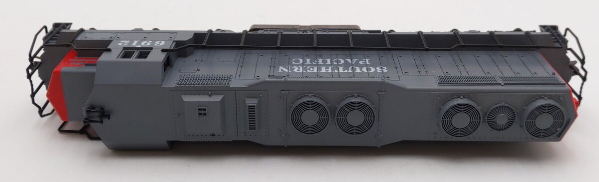 Atlas 7014 HO Southern Pacific SD35 Diesel Locomotive #6912 EX/Box
