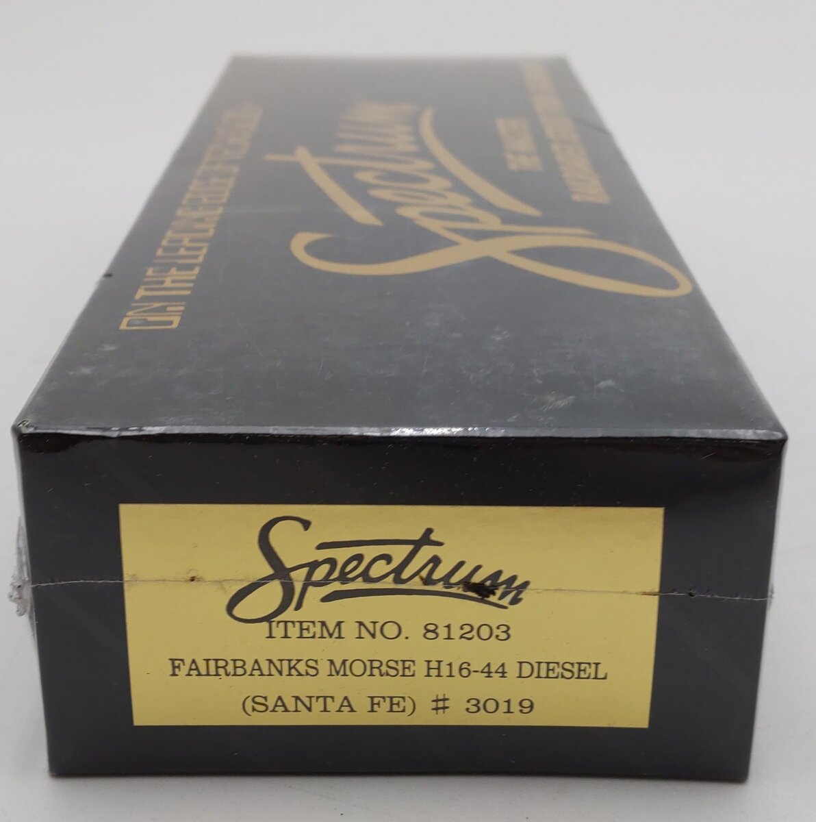 Bachmann 81203 HO Scale Santa Fe Fairbanks Morse H16-44 Diesel Locomotive #3019 MT/Box