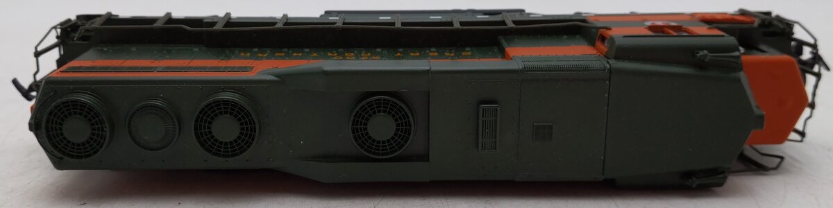 Bachmann 41-0824-11 HO Great Northern GP-30 Diesel Locomotive #3000 EX/Box