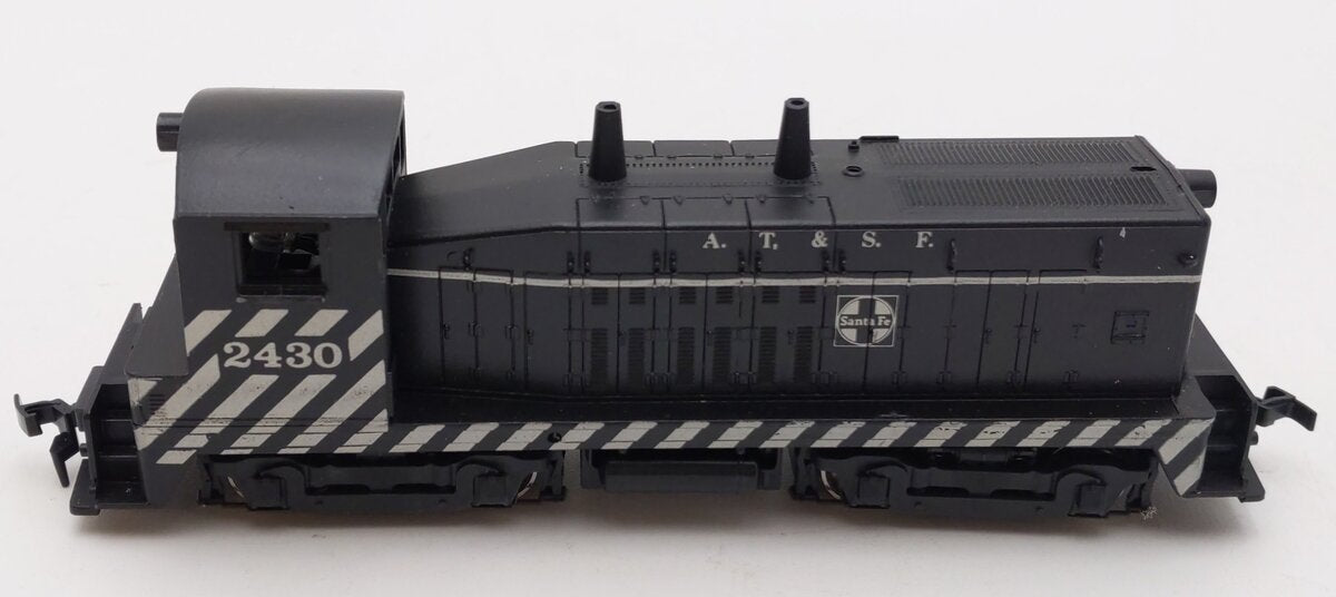 Con-Cor 0001-001502 HO Santa Fe EMD SW-7 Diesel Switcher #2430 EX/Box