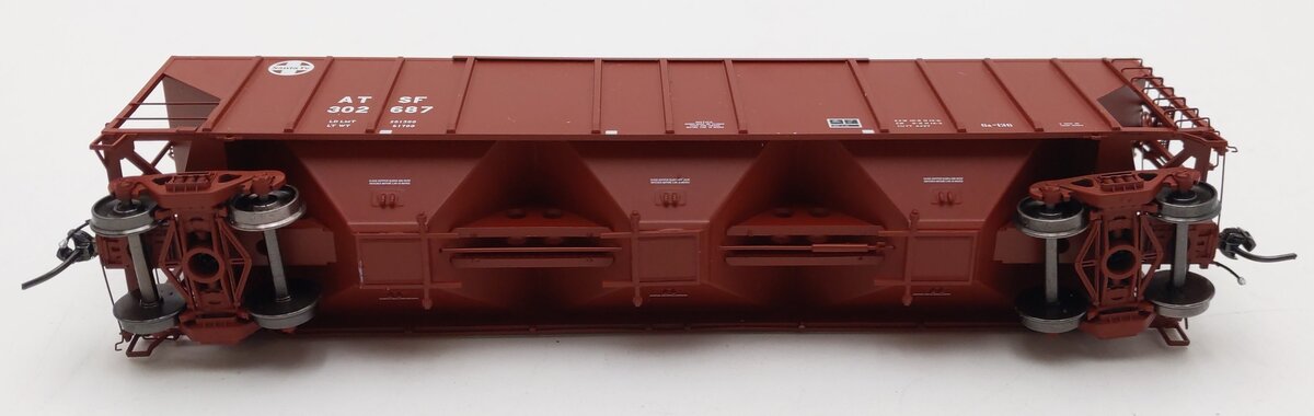 ExactRail EP-80194-3 HO Scale ATSF Helvetica PS-2CD 4427 Covered Hopper #302687 LN/Box