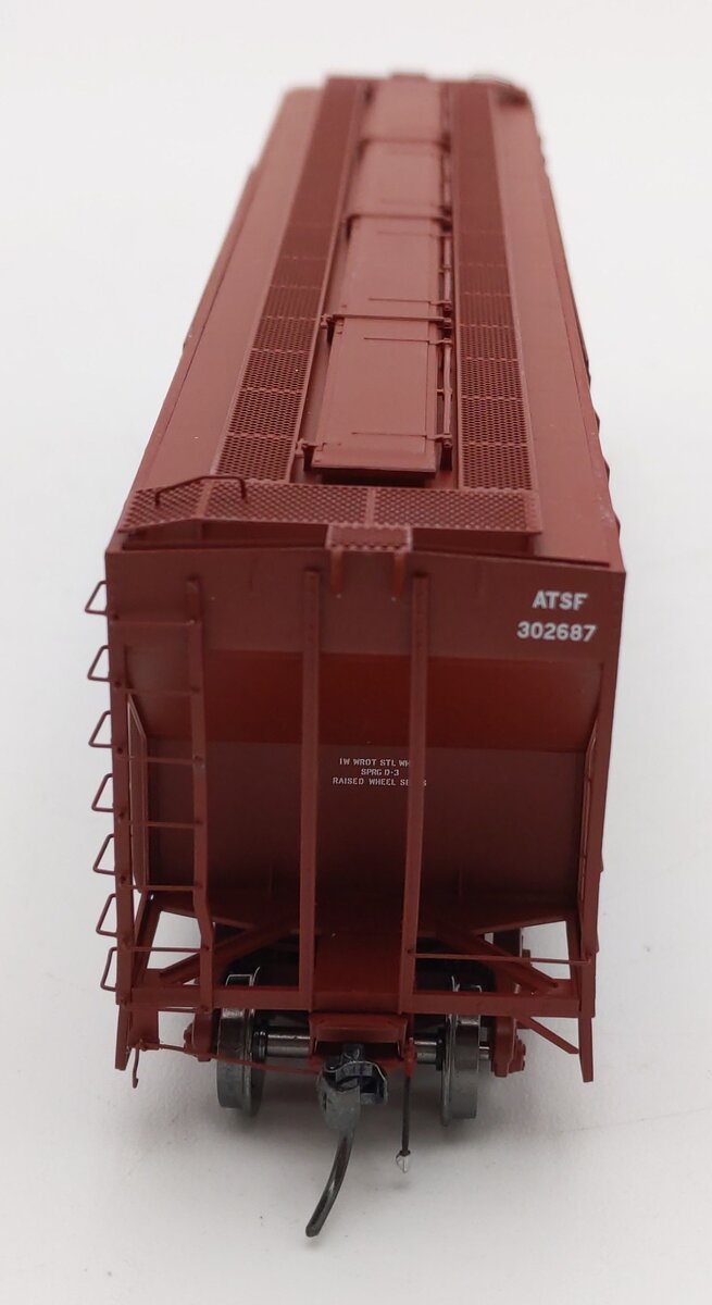 ExactRail EP-80194-3 HO Scale ATSF Helvetica PS-2CD 4427 Covered Hopper #302687 LN/Box