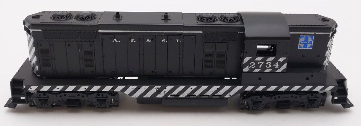 Front Range HO Scale Santa Fe GP7 Powered Diesel Locomotive #2734 VG/Box