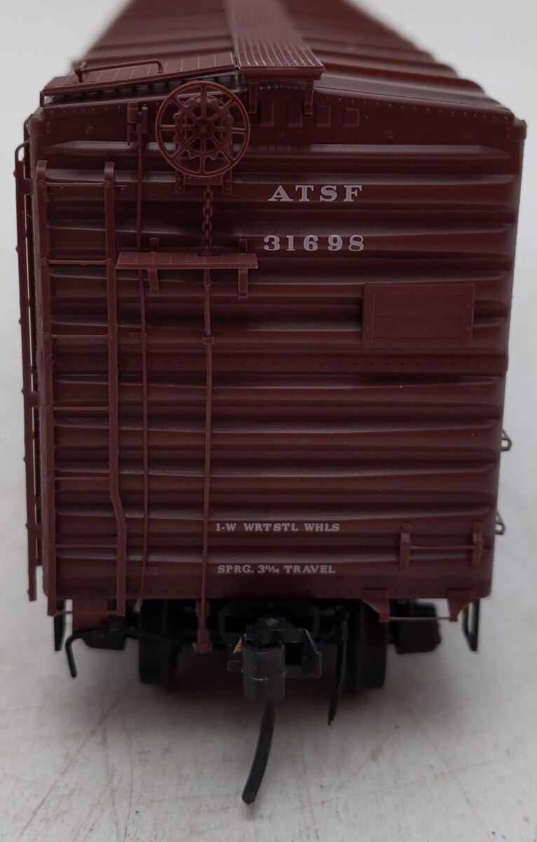 Kadee 4018 HO Atchison, Topeka & Santa Fe 40' PS-1 Boxcar #31698 EX/Box