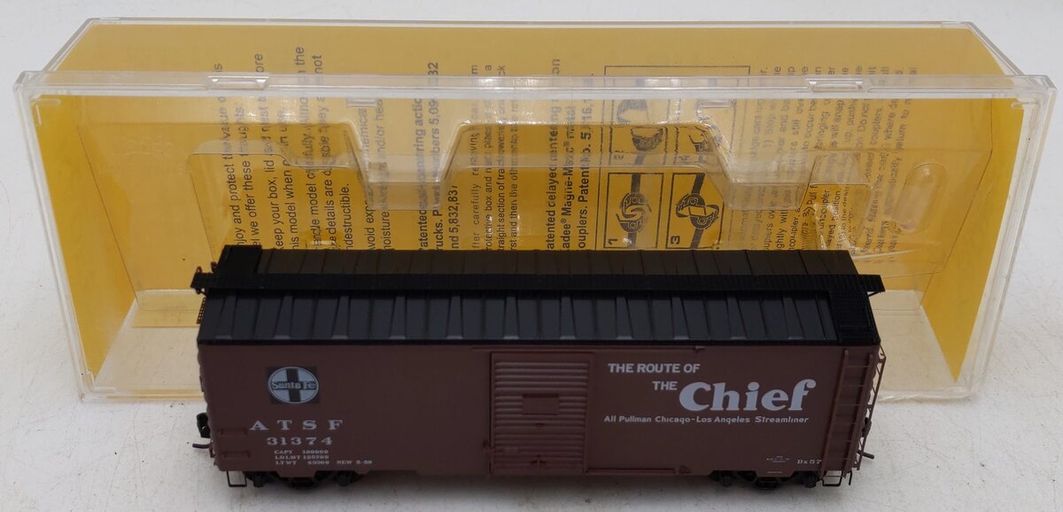 Kadee 4035 HO Santa Fe Chief 40' PS-1 Standard Boxcar #31374 EX/Box