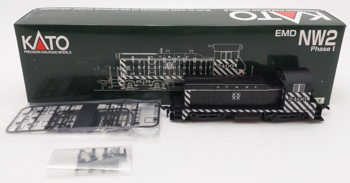 Kato 37-1009 HO Santa Fe EMD NW2 Phase I Switcher Diesel Locomotive #2406 w/DCC LN/Box