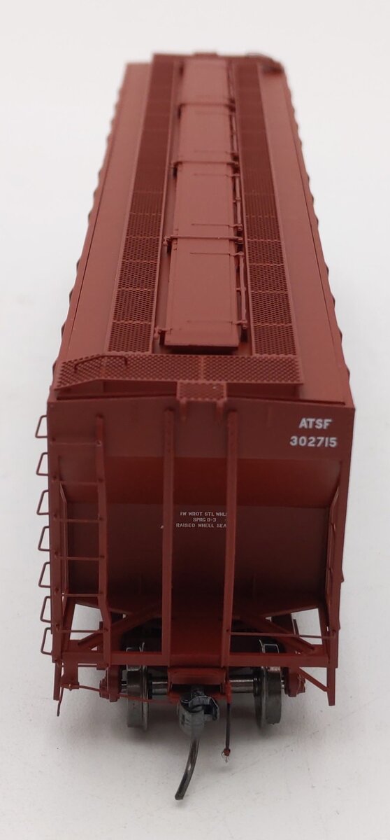 ExactRail EP-80194-5 HO Scale ATSF Helvetica PS-2CD 4427 Covered Hopper #302715 EX/Box