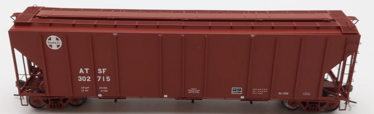 ExactRail EP-80194-5 HO Scale ATSF Helvetica PS-2CD 4427 Covered Hopper #302715 EX/Box