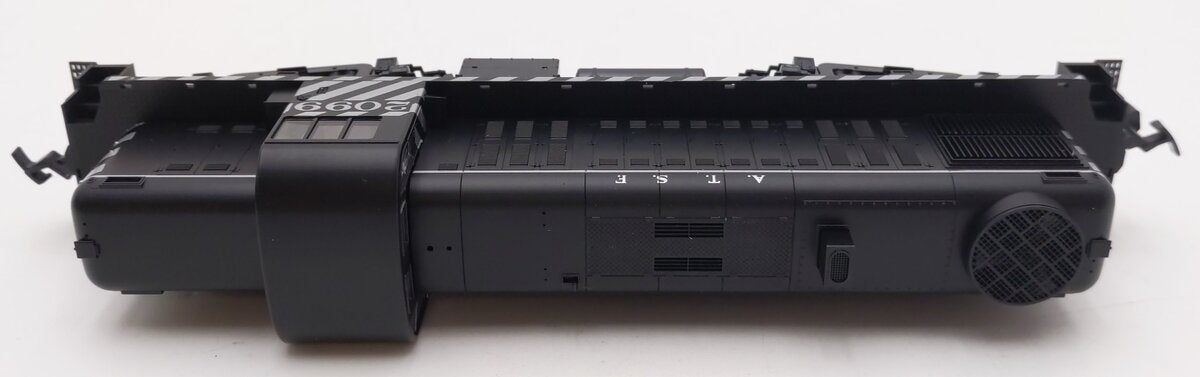 Kato 37-2501 HO Santa Fe Alco RS-2 Diesel Locomotive #2099 w/DCC LN/Box