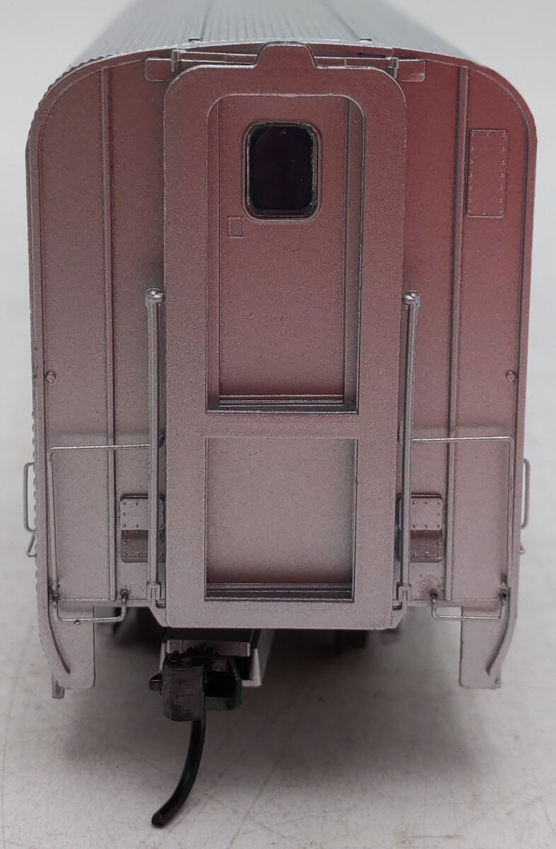InterMountain TSP4820-14 HO Scale ATSF Hi-Level Coach car #709 EX/Box