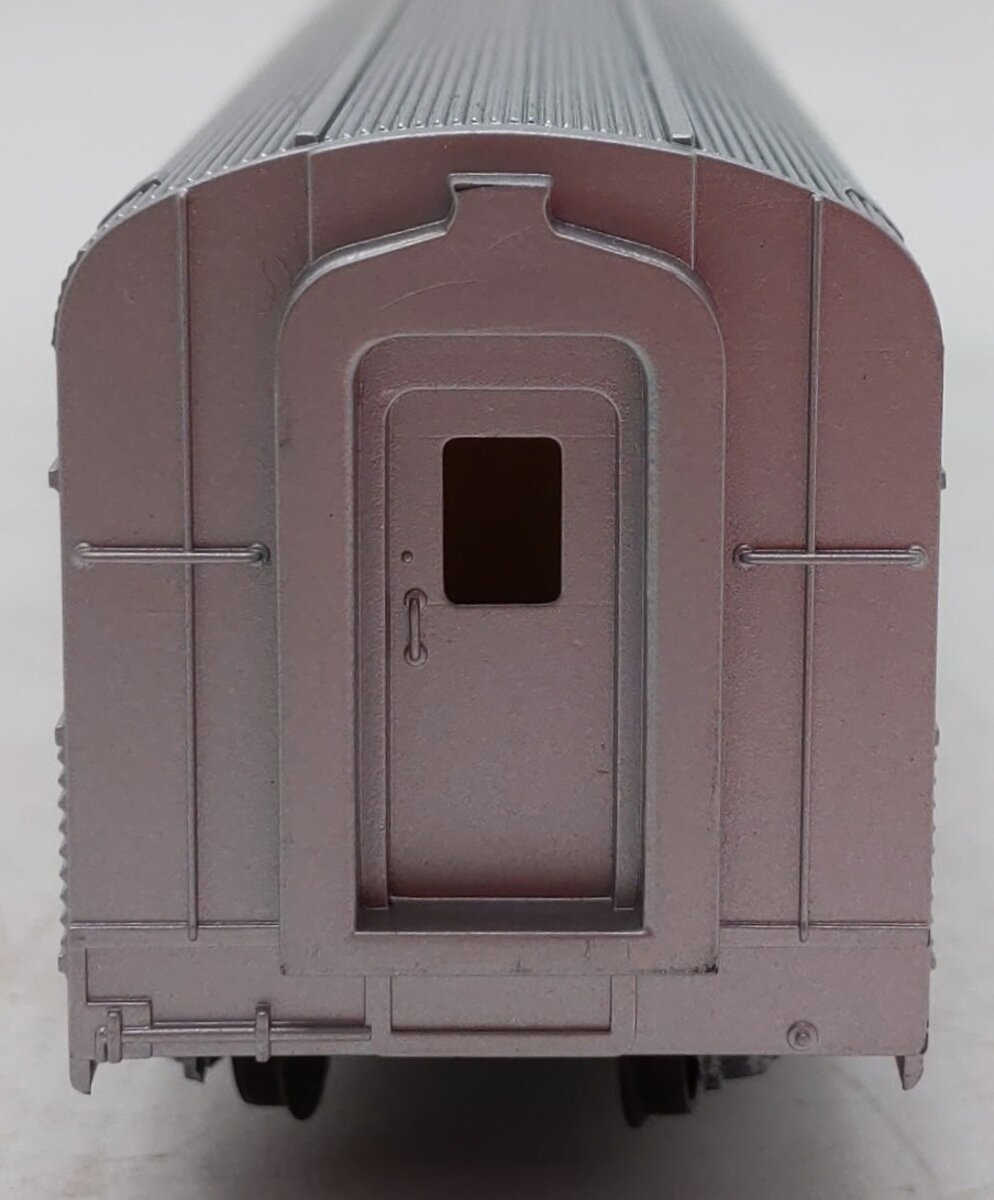 Model Power 8860 HO Scale Southern Pacific Coach #3075 VG/Box