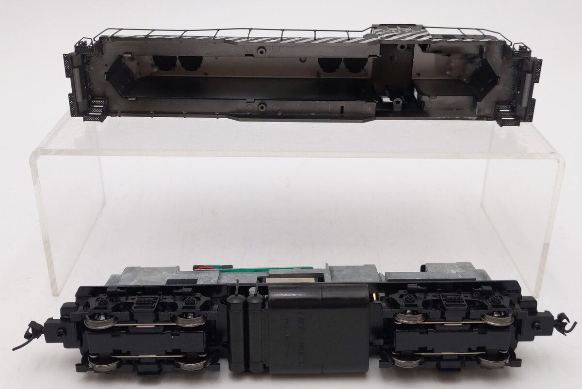Proto 2000 23551 HO Scale Atchison, Topeka & Santa Fe EMD GP-7 Diesel #2678 LN/Box