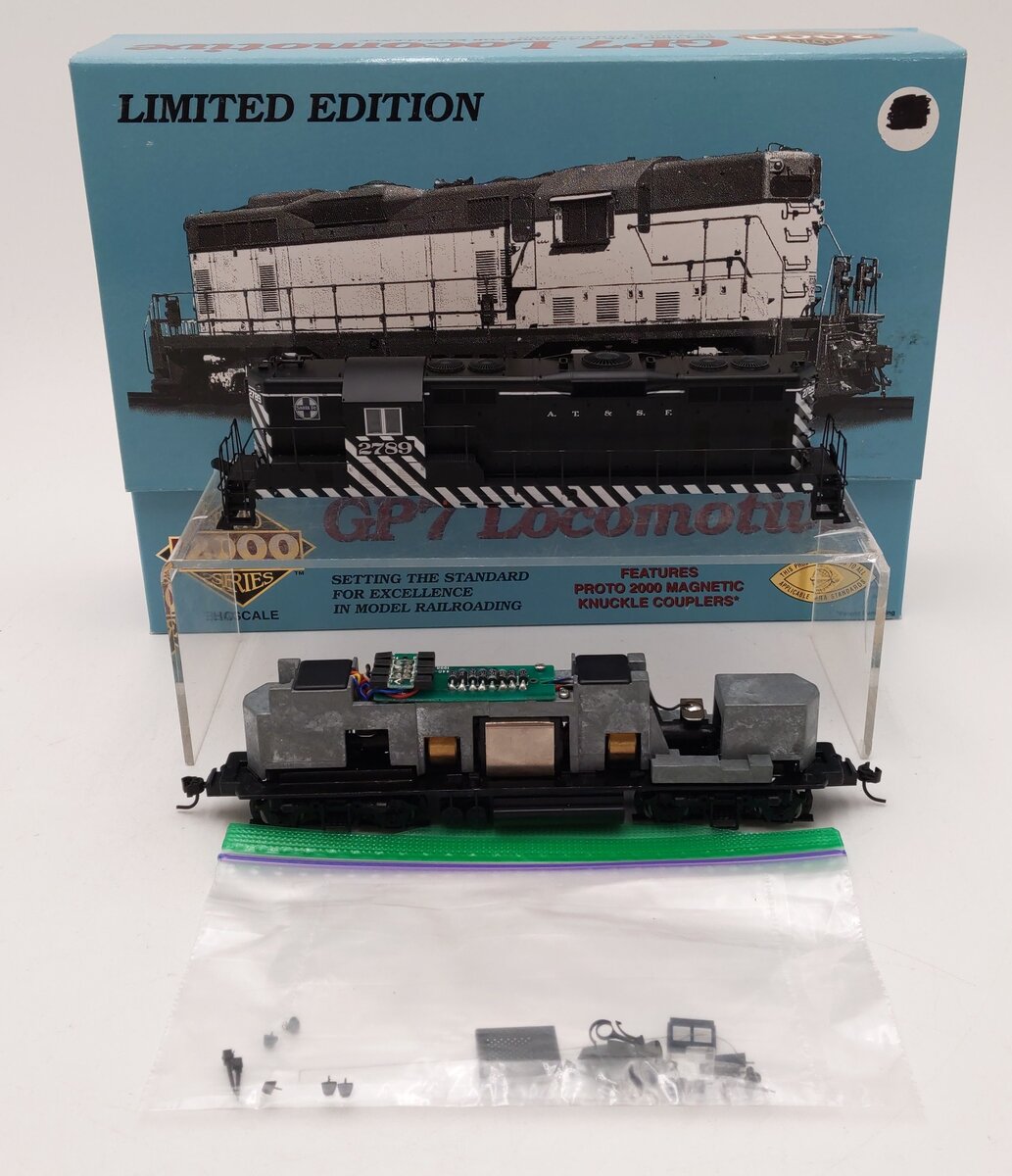 Proto 2000 23001 HO ATSF GP7 PhII Diesel Locomotive #2789 LN/Box
