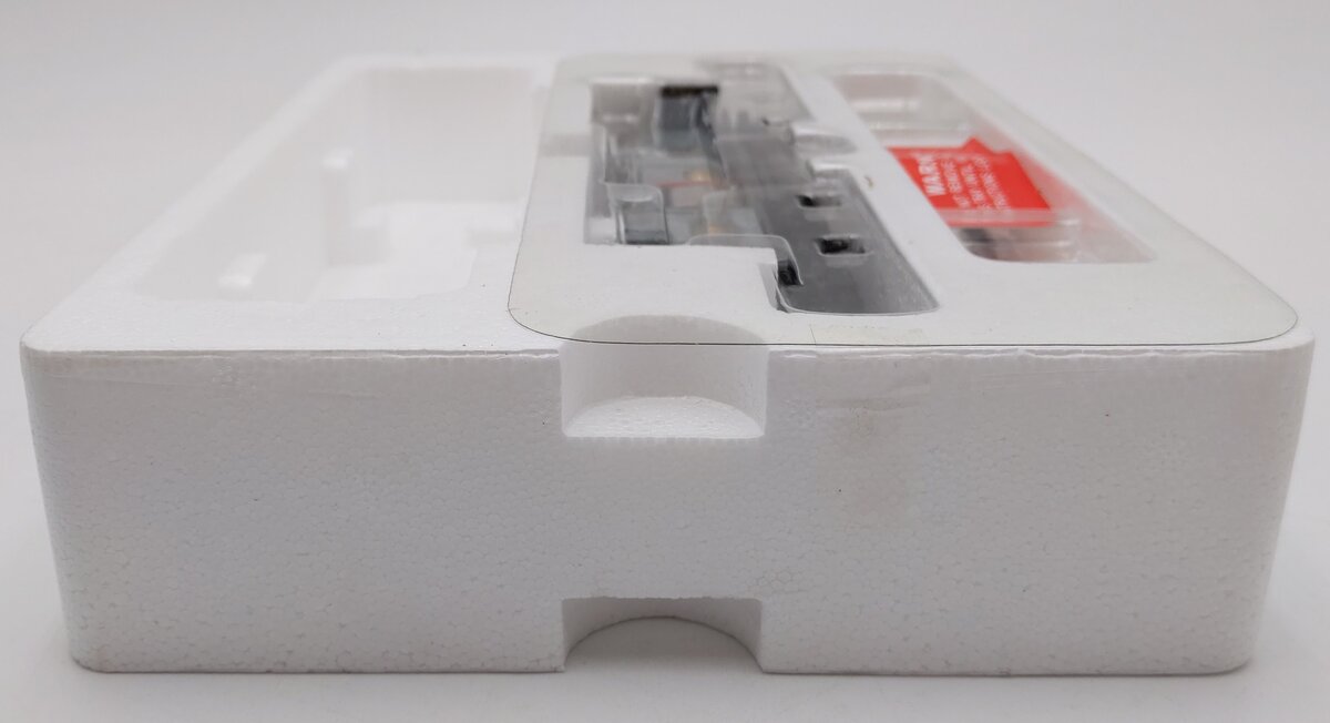 Proto 2000 23037 HO Scale Santa Fe GP9 Diesel #2799 NIB