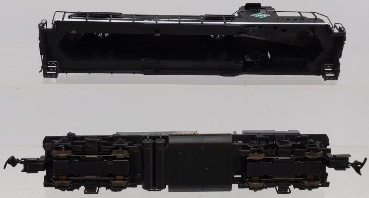 Proto 2000 8844 HO Scale Illinois Central High Nose GP18 Diesel Locomotive #9400 EX/Box