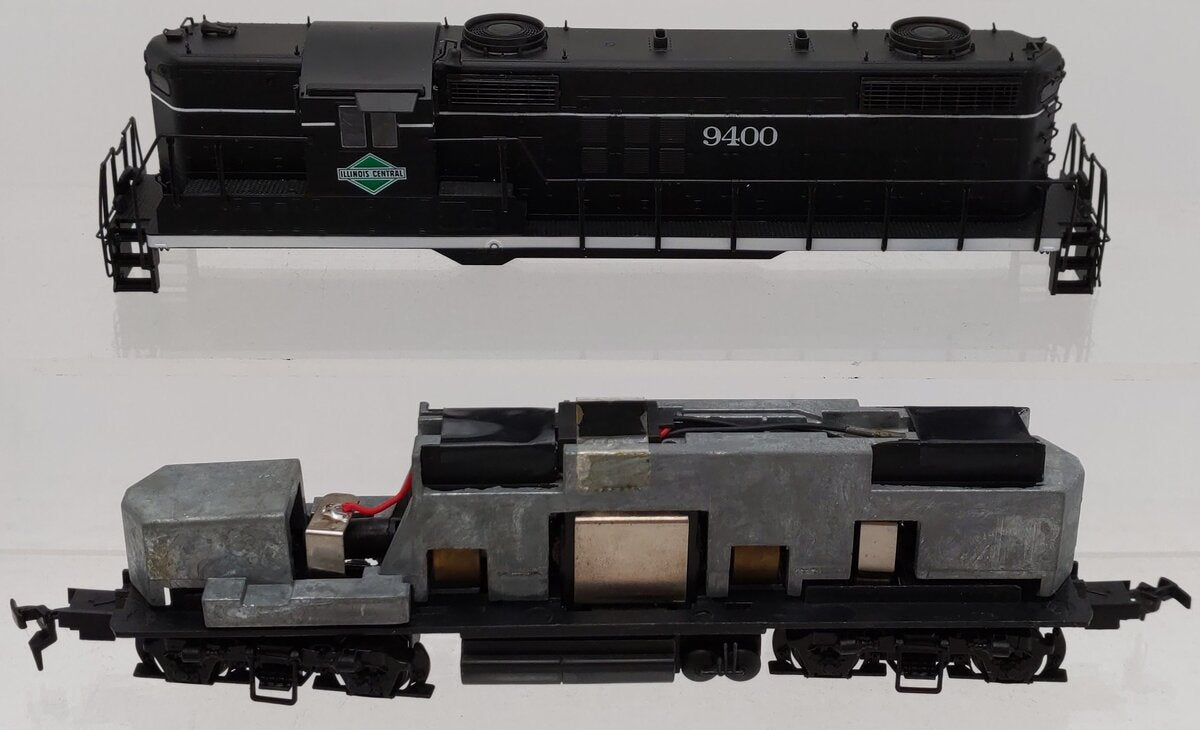 Proto 2000 8844 HO Scale Illinois Central High Nose GP18 Diesel Locomotive #9400 EX/Box