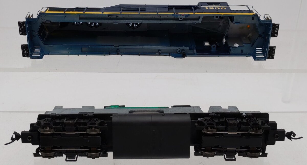 Proto 2000 23092 HO Santa Fe GP30 Locomotive #1236 EX/Box