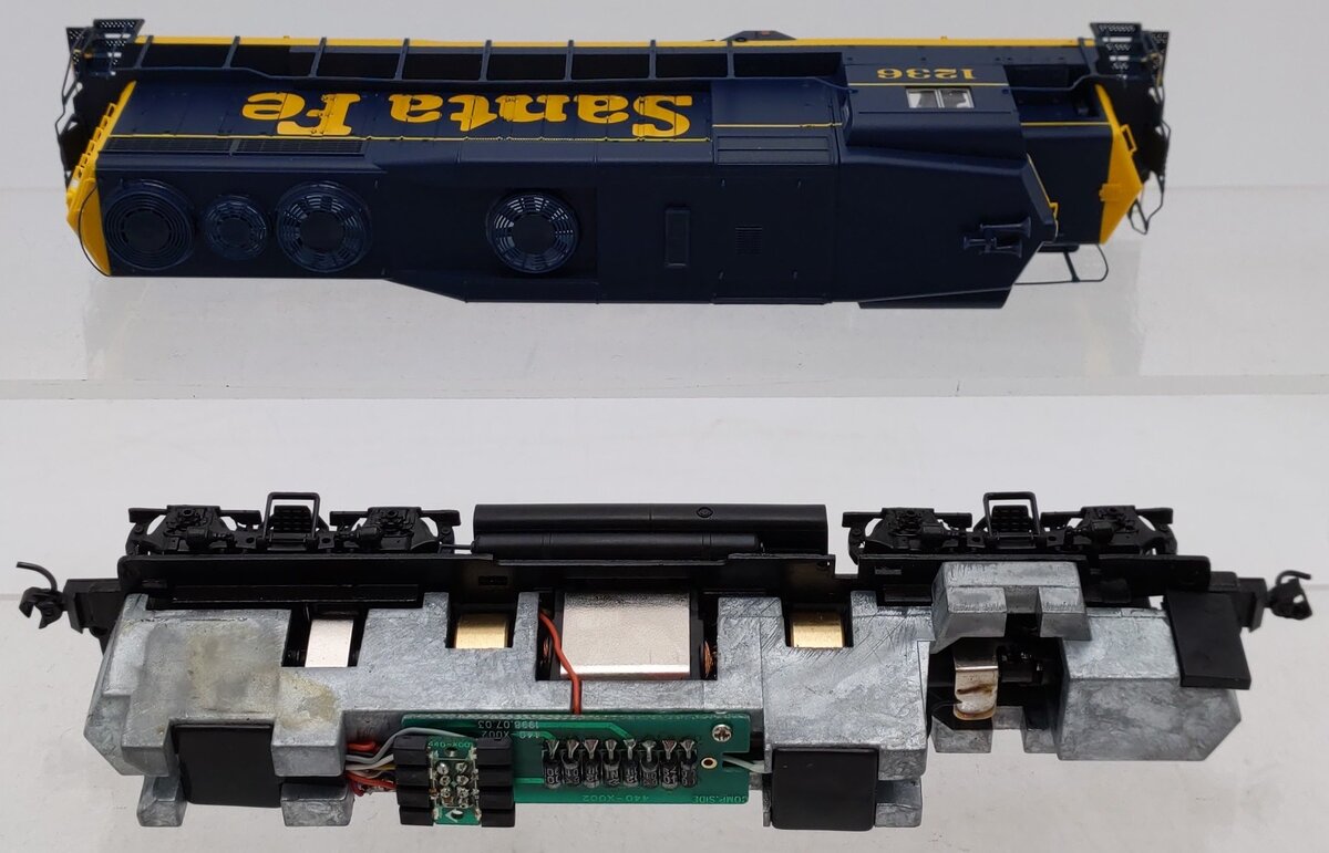 Proto 2000 23092 HO Santa Fe GP30 Locomotive #1236 EX/Box