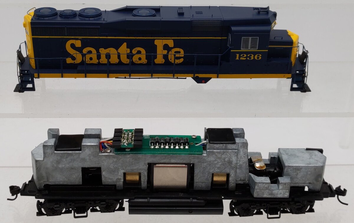Proto 2000 23092 HO Santa Fe GP30 Locomotive #1236 EX/Box